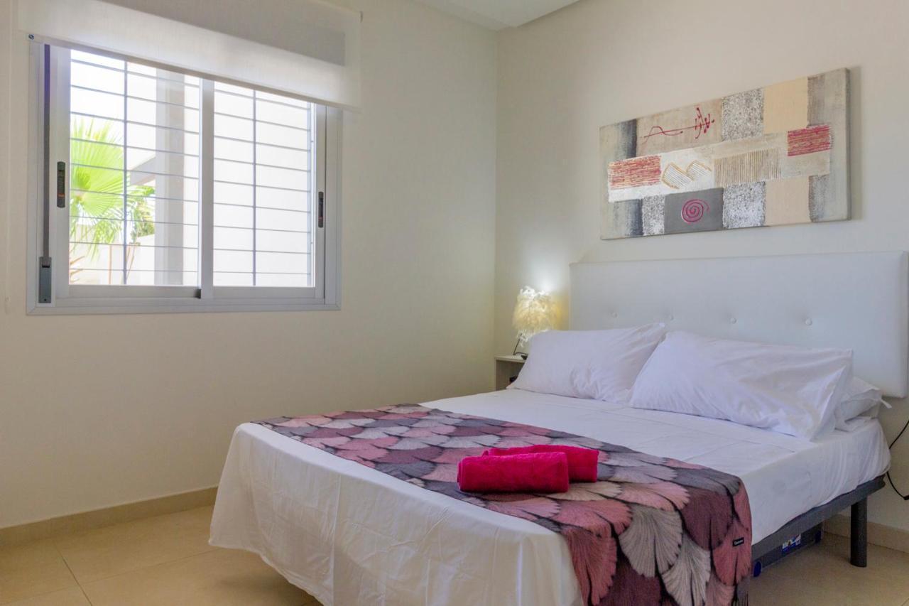 Bungalow Pink Garden Oriola  Exterior foto